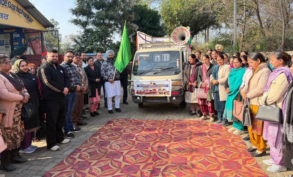 District level admission campaign started from School of Eminence Garhshankar by Jai Krishan Singh Raudi Deputy Speaker Punjab Vidhan Sabha flagged off the van
